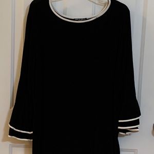 Black with white trim top 2X